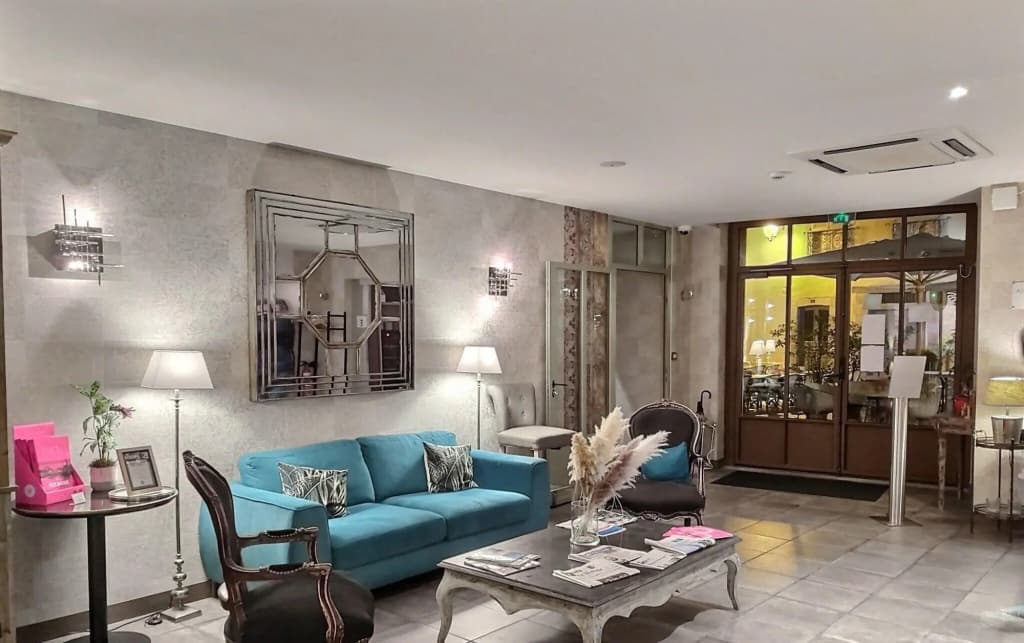 Hôtel des Basses Pyrénées - Photo 2