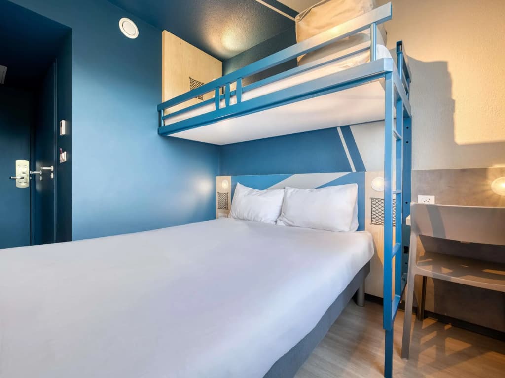 ibis budget Orly Chevilly Tram 7 - Miniature 6