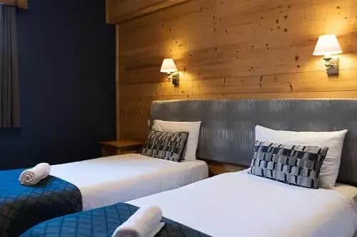Black Diamond Lodge - Miniature 7