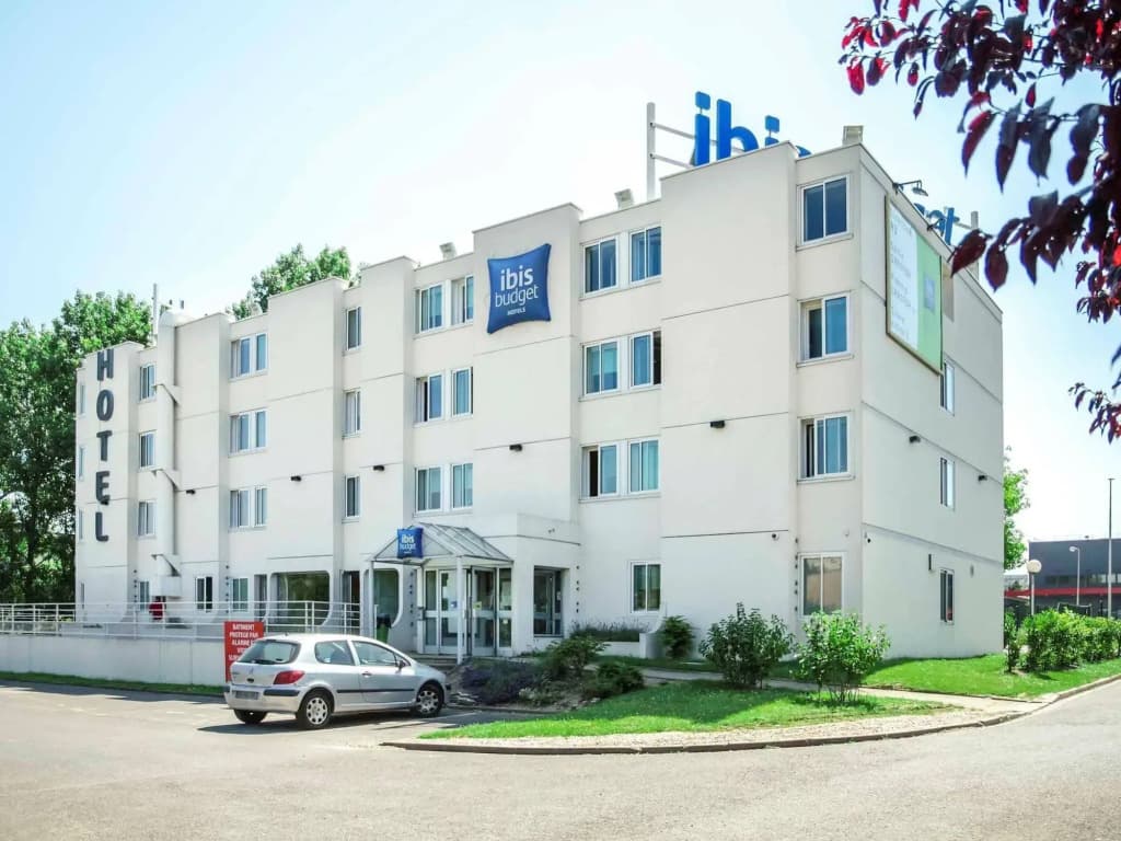 ibis budget Aeroport le Bourget Garonor - Photo 1