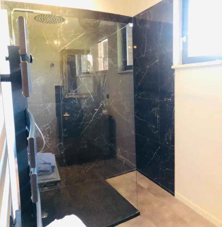 Appartement Bel Air - Terrasse avec jacuzzi - Accès Piscine - Miniature 6