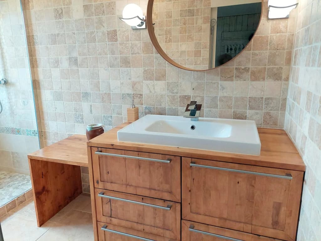 Holiday Home With Jacuzzi, Guisseny - Miniature 8