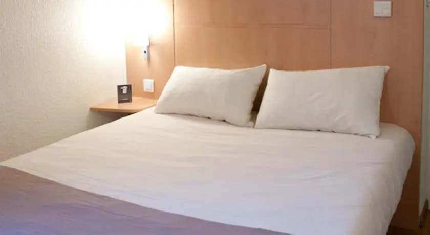 Egg Hotel Gonesse - Photo 2