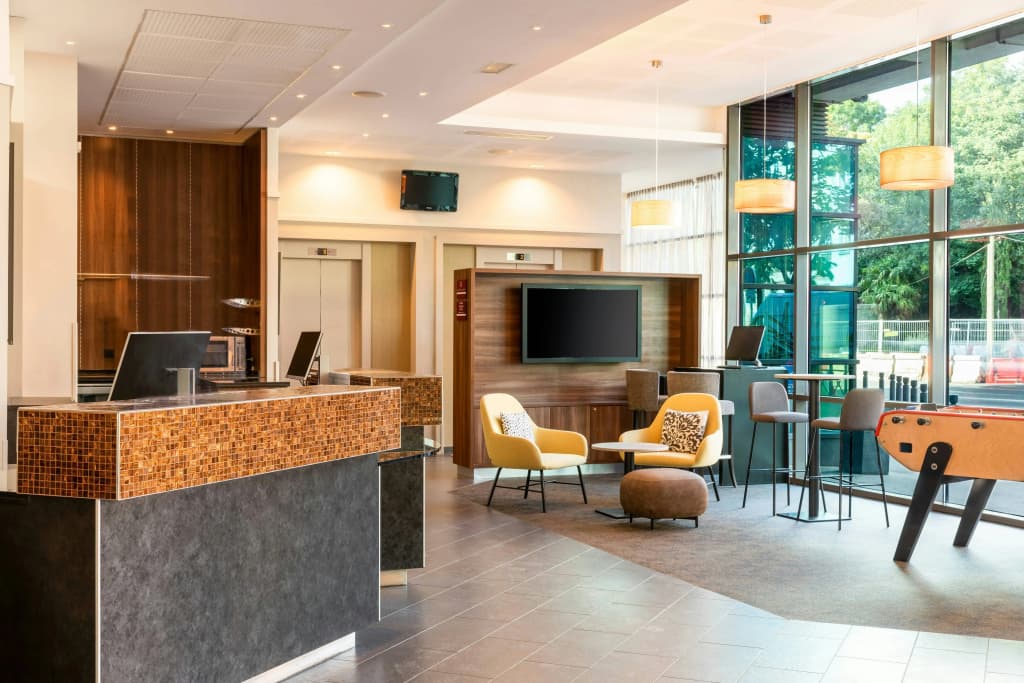 Courtyard by Marriott Paris Saint Denis - Photo 2