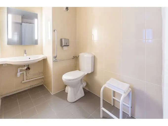 B&B HOTEL Montpellier 1 - Miniature 8