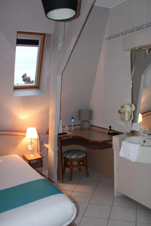 Hotel Eden - Photo 4