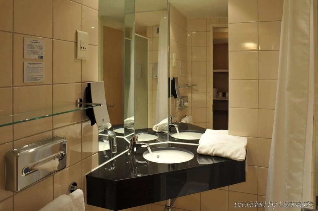 Holiday Inn Express Saint-Nazaire by IHG - Miniature 8