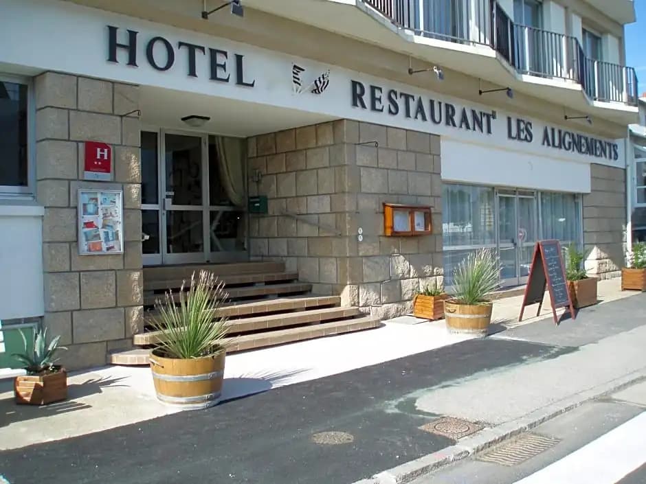 Hôtel Les Alignements - Photo 1