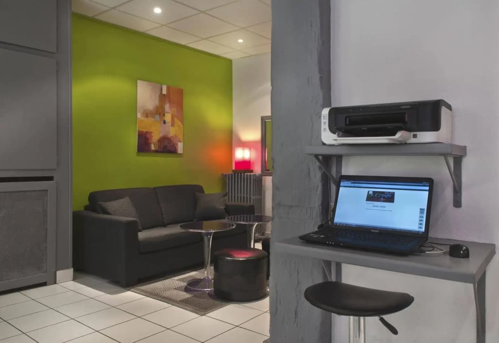 Hôtel du Commerce - Photo 3