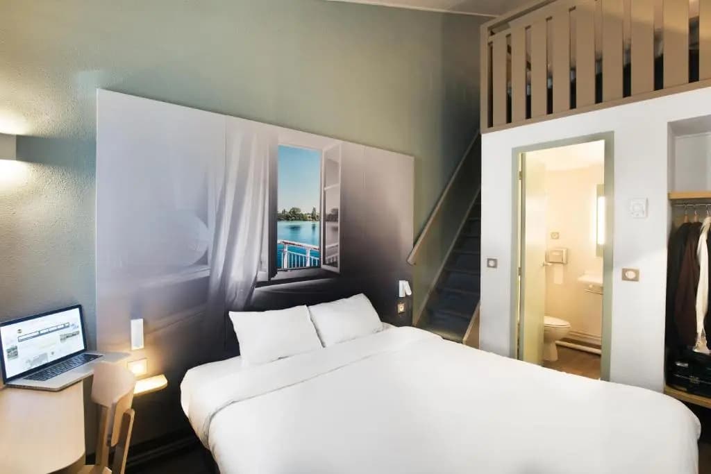 B&B Hotel Lyon St Priest - Photo 2