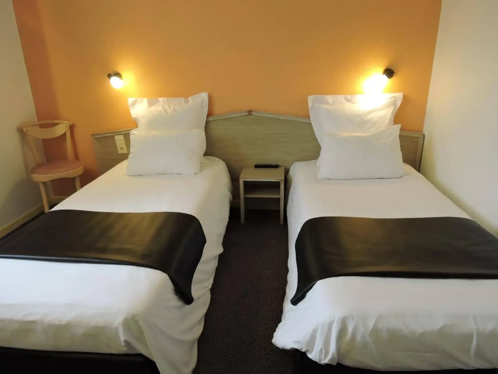 Hotel le Foron - Photo 2