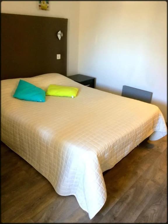 Aix Hotel - Photo 5