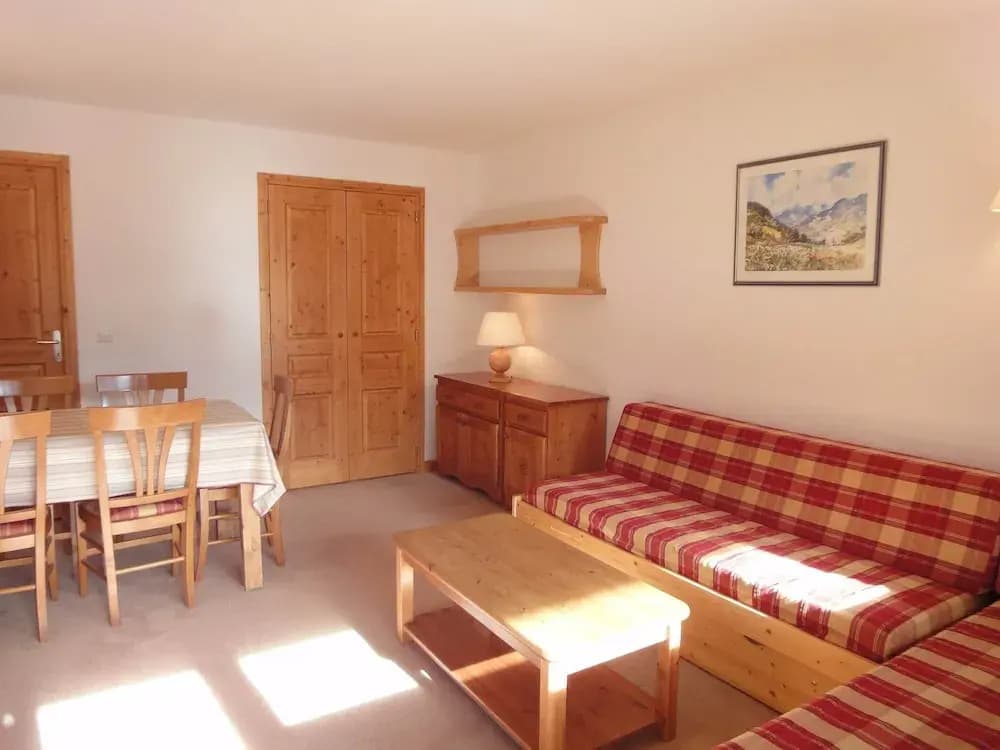 Stylish Apartment in Meribel - Photo 4