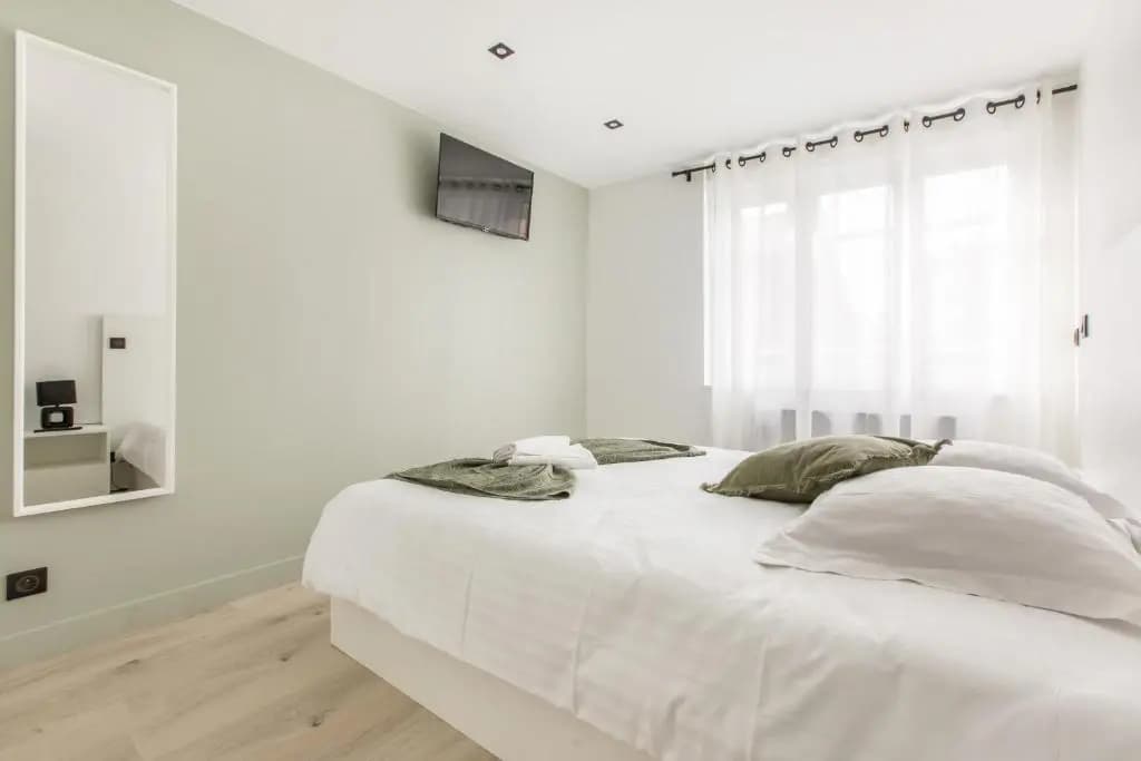 Appartement spacieux et moderne 4 chambres à 5mn à pieds République - Photo 4
