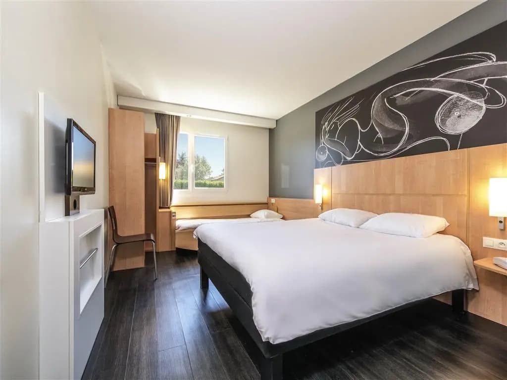 ibis Issoire - Photo 2