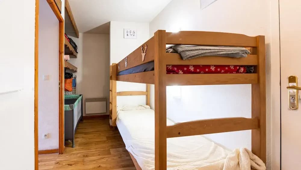 Apartment in Chamrousse Near ski Slope - Photo 3