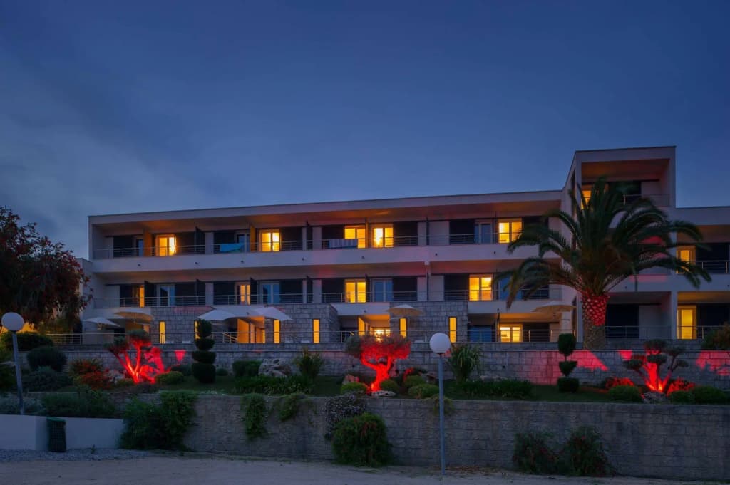 Hôtel les Eucalyptus - Photo 1