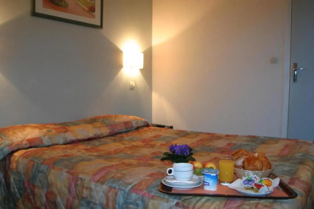 Hotel Printania Porte de Versailles - Photo 3