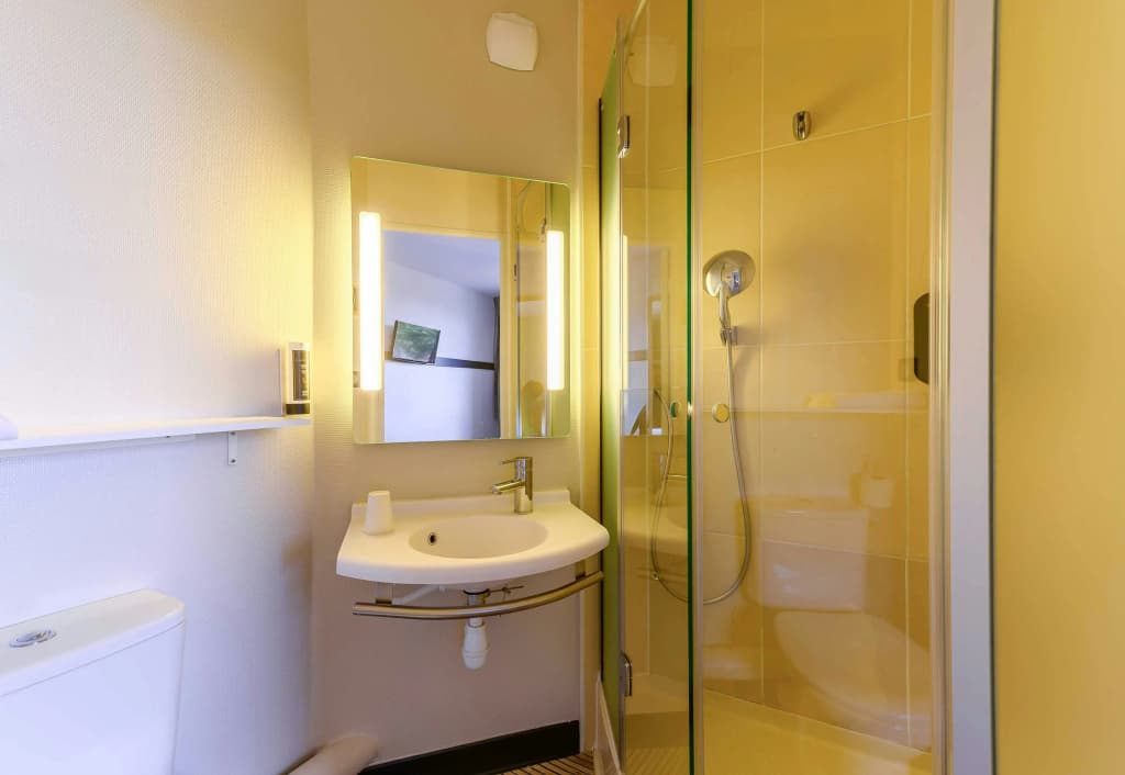 B&B HOTEL Marne-la-Vallée Bussy-Saint-Georges - Miniature 8
