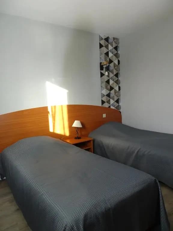 Hotel Des Trois Marchands - Photo 2