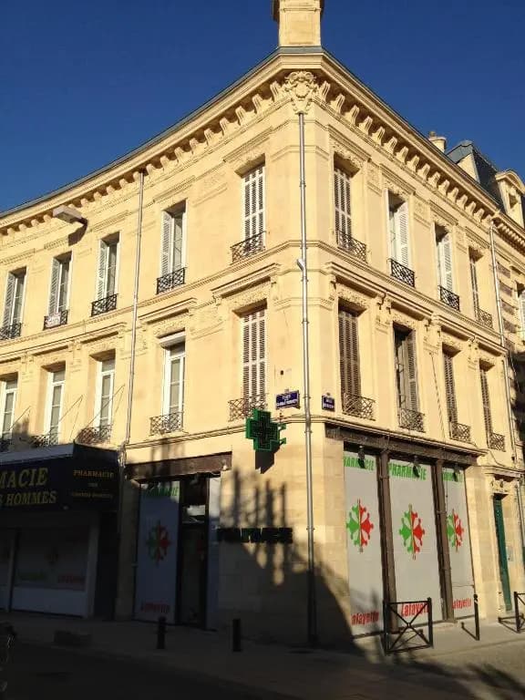 Le Seven - Photo 1
