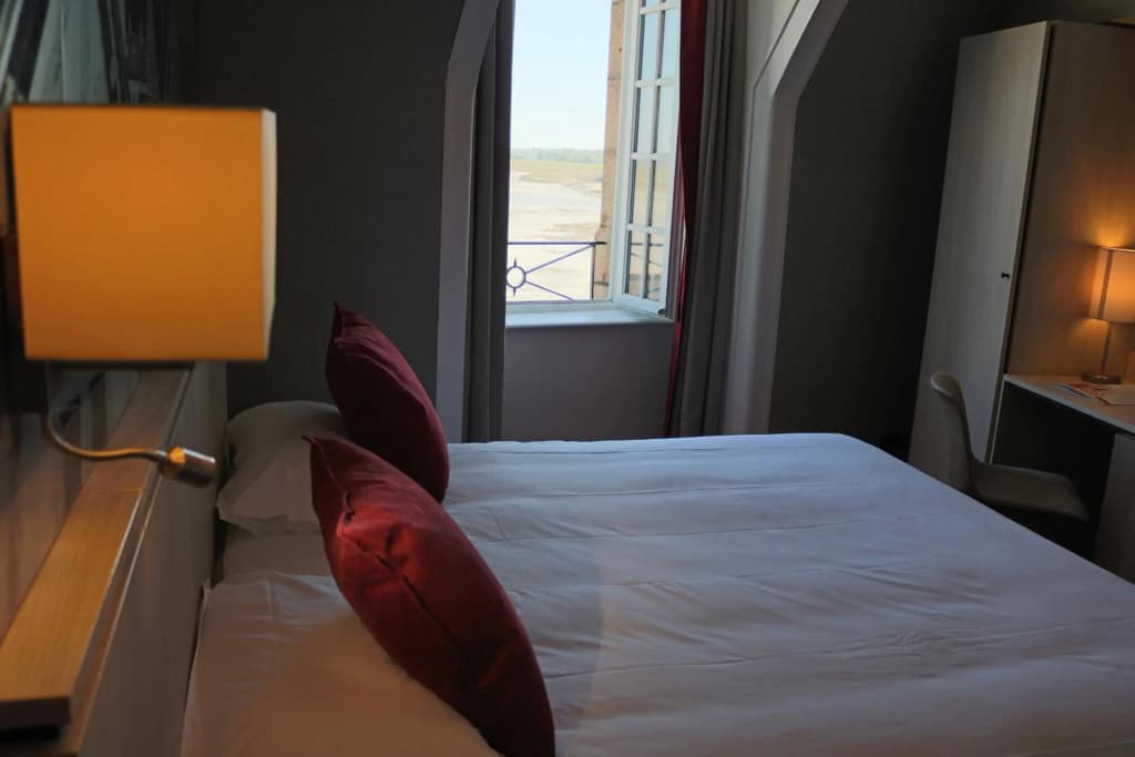 La Confiance Hotel - Photo 4