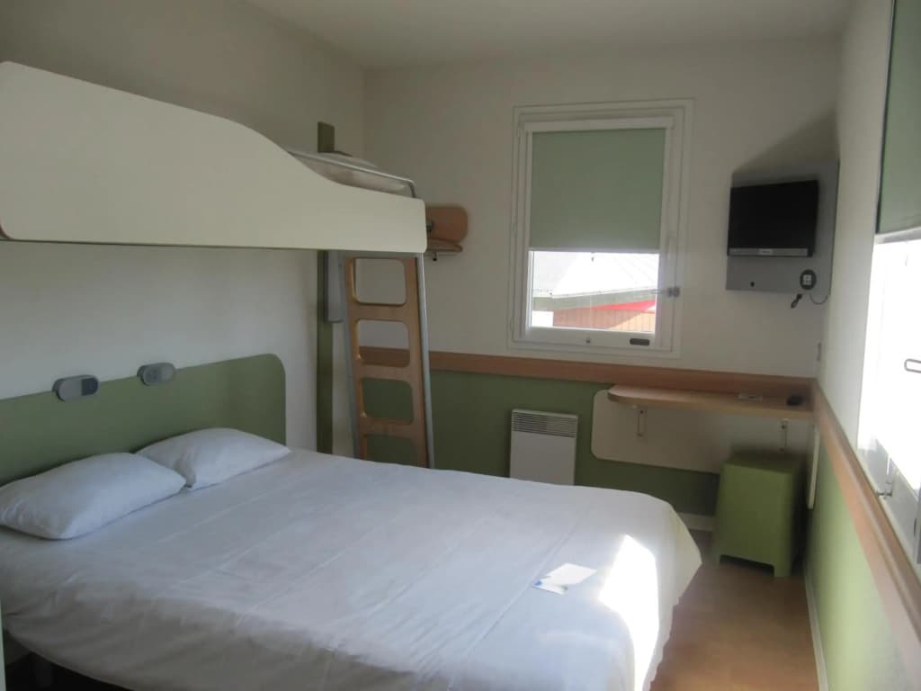 Ibis Budget Pontivy Centre Bretagne - Photo 5
