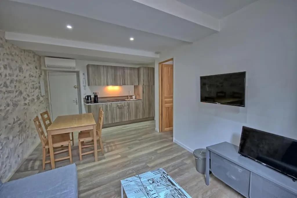 102-Appartement Refait à neuf vieil Antibes - Photo 2
