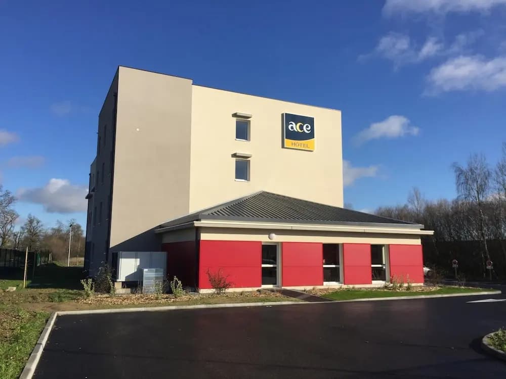 ACE Hôtel Angers - Photo 1