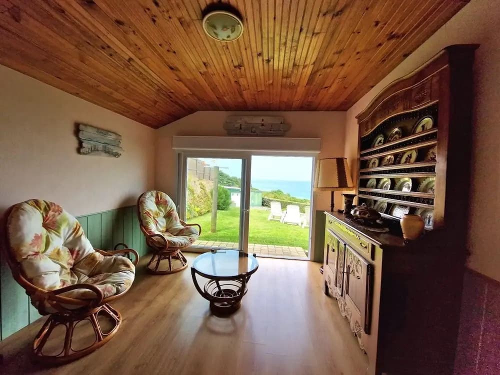 Holiday Home Locquirec With Stunning Sea View - Photo 2