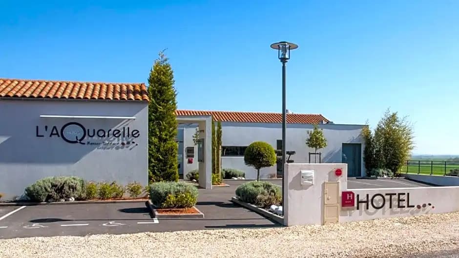 Hôtel-Restaurant L'Aquarelle - Photo 2