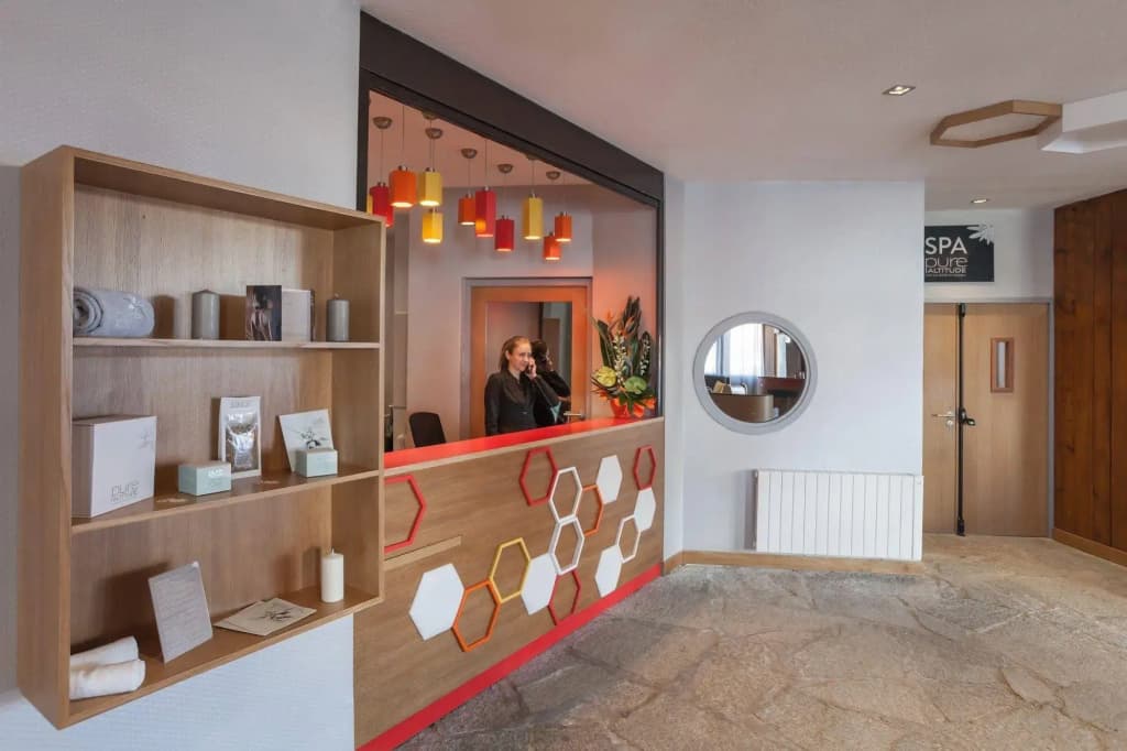 Royal Ours Blanc Boutique Hôtel & Spa - Photo 2