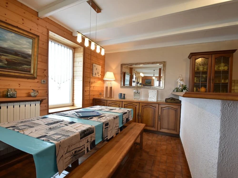 Beautiful Holiday Home by the sea in Penmarch - Photo 3