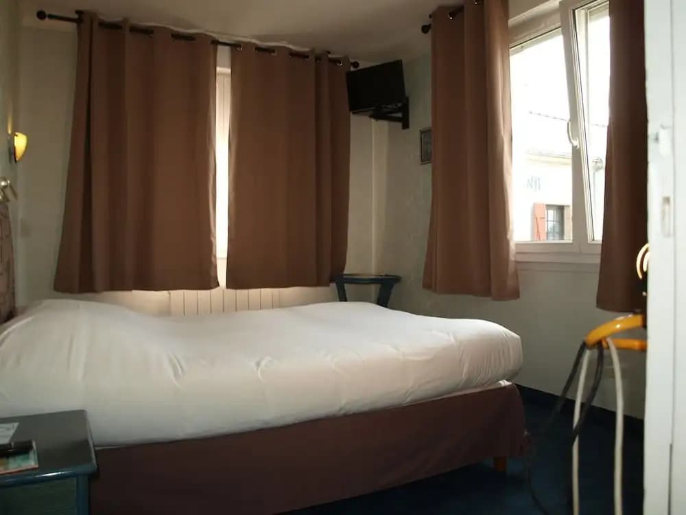 Hôtel des Iles - Miniature 6