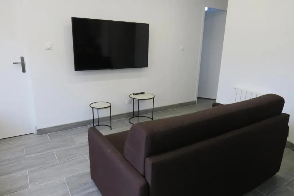 Appartement rénové avec WIFI bien équipé au centre ville de PERROS-GUIREC - Ref 940 - Miniature 7