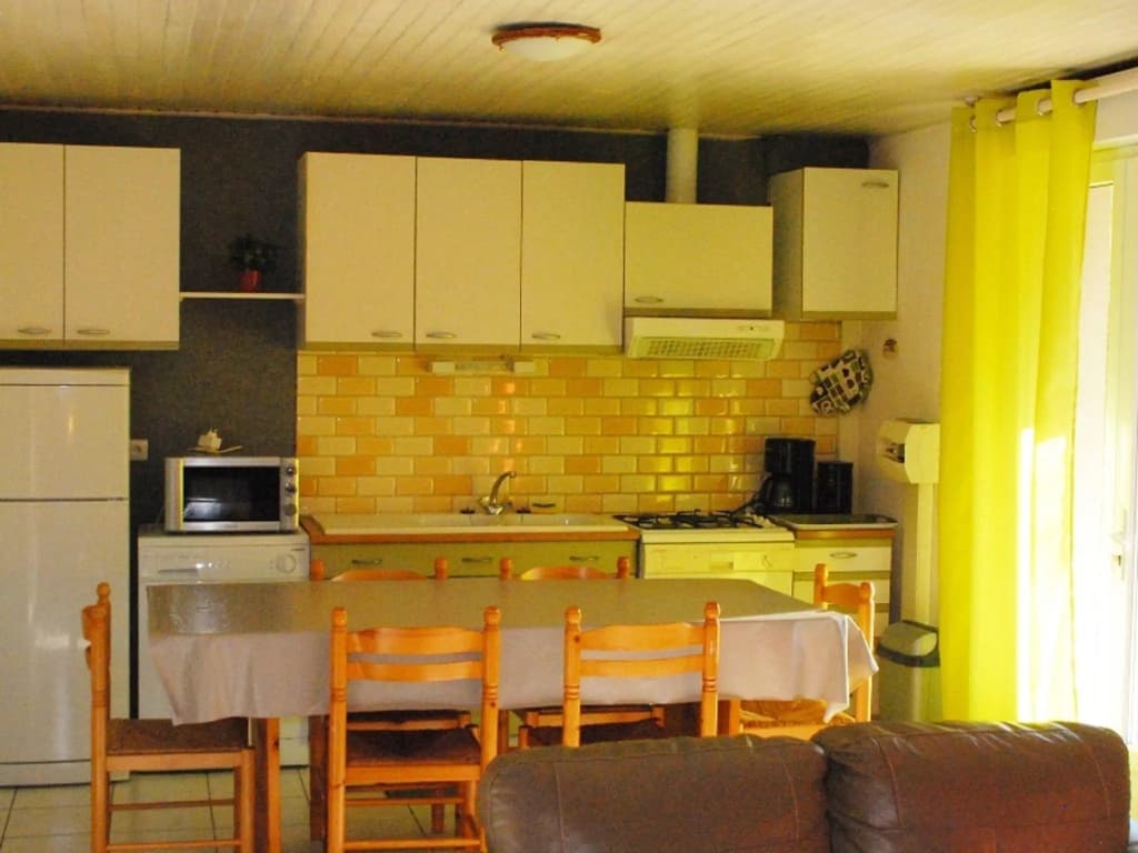 Serene Holiday Home in Les Salelles With Swimming Pool - Photo 1