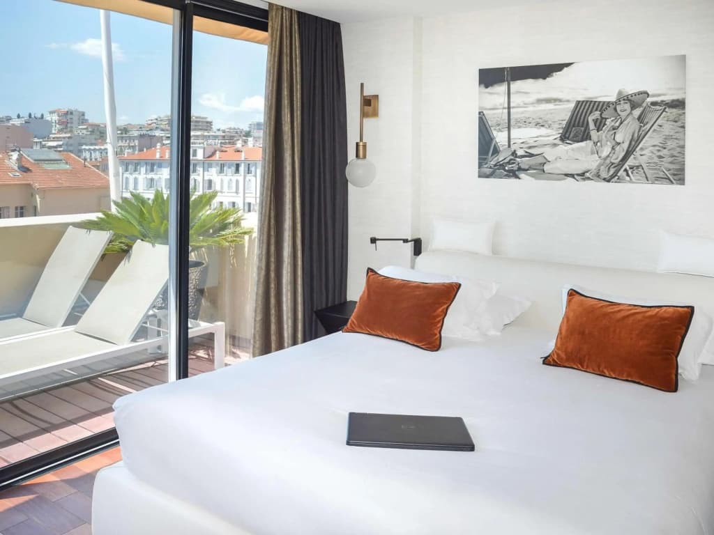 Hôtel Cannes Centre Univers - Photo 2