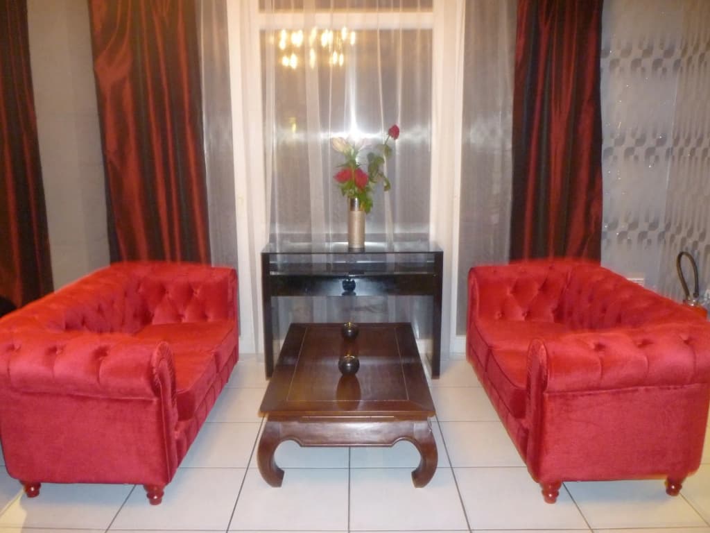 Belle Inn Hotel - Photo 1