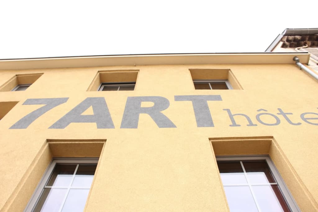 7 Art Hotel Cannes - Photo 1