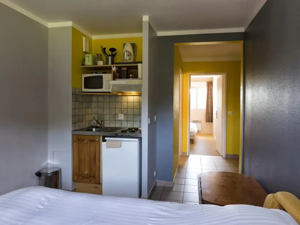 Residence Hotel Les Ducs De Chevreuse - Miniature 8
