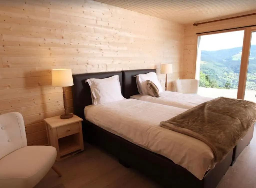INUï, GRAND CHALET DE LUXE NEUF, SAUNA, SPA, classé 5 étoiles - Photo 2