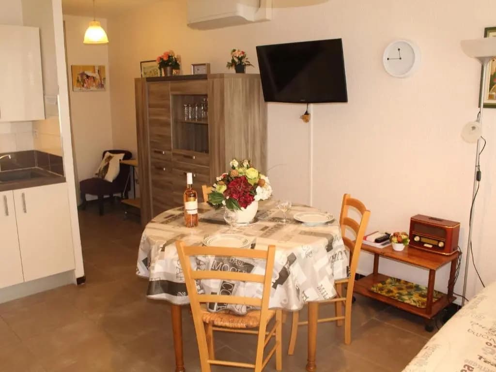 Appartement Balaruc-les-Bains, 1 pièce, 4 personnes - FR-1-503-51 - Miniature 6