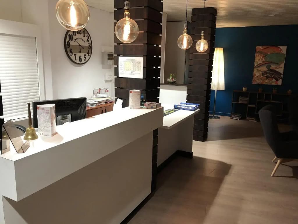 Hôtel Restaurant Saint-Benoît - Photo 1