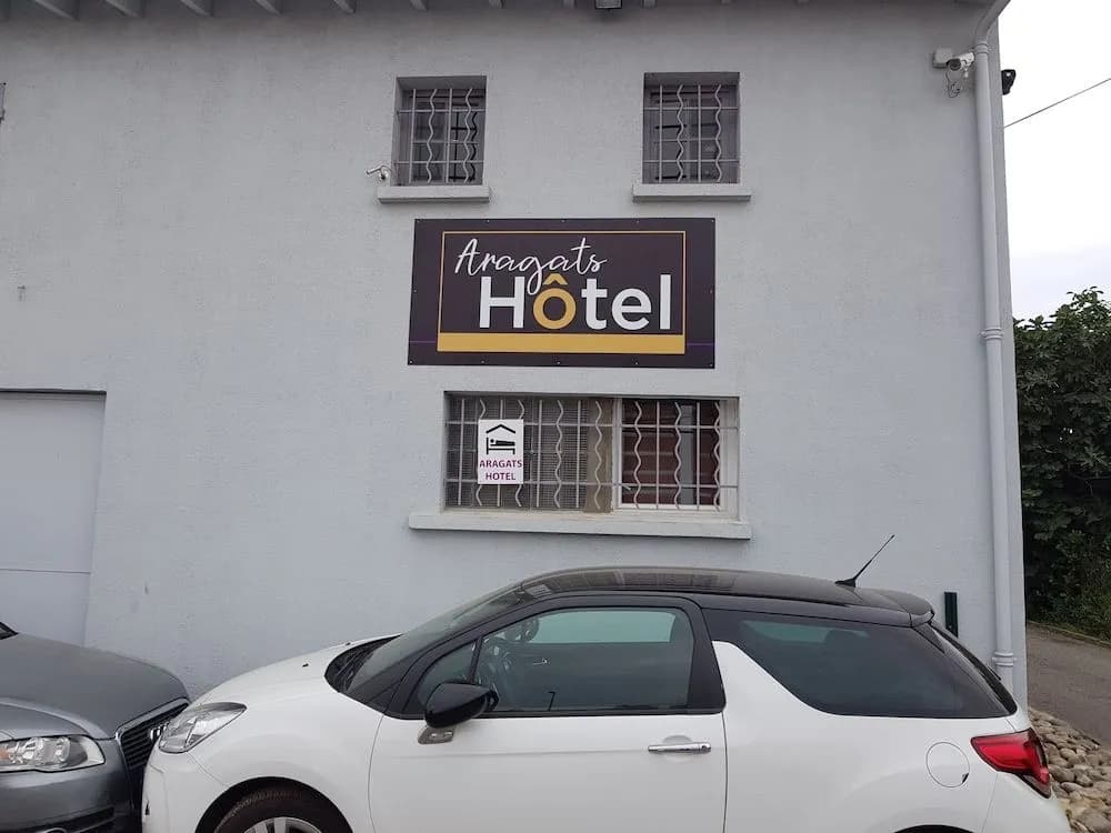 Hotel Aragats - Photo 1