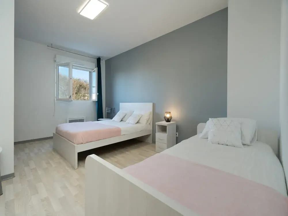 Villa in Valras-plage Near Sandy Beach - Photo 4