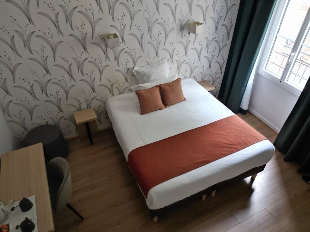 Contact Hôtel les Platanes Villeneuve sur Lot Centre - Photo 3