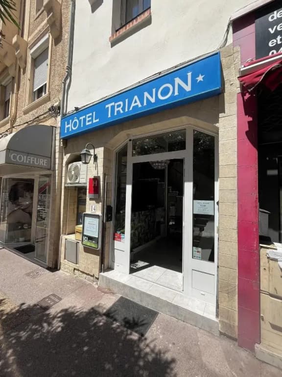 Trianon - Photo 1