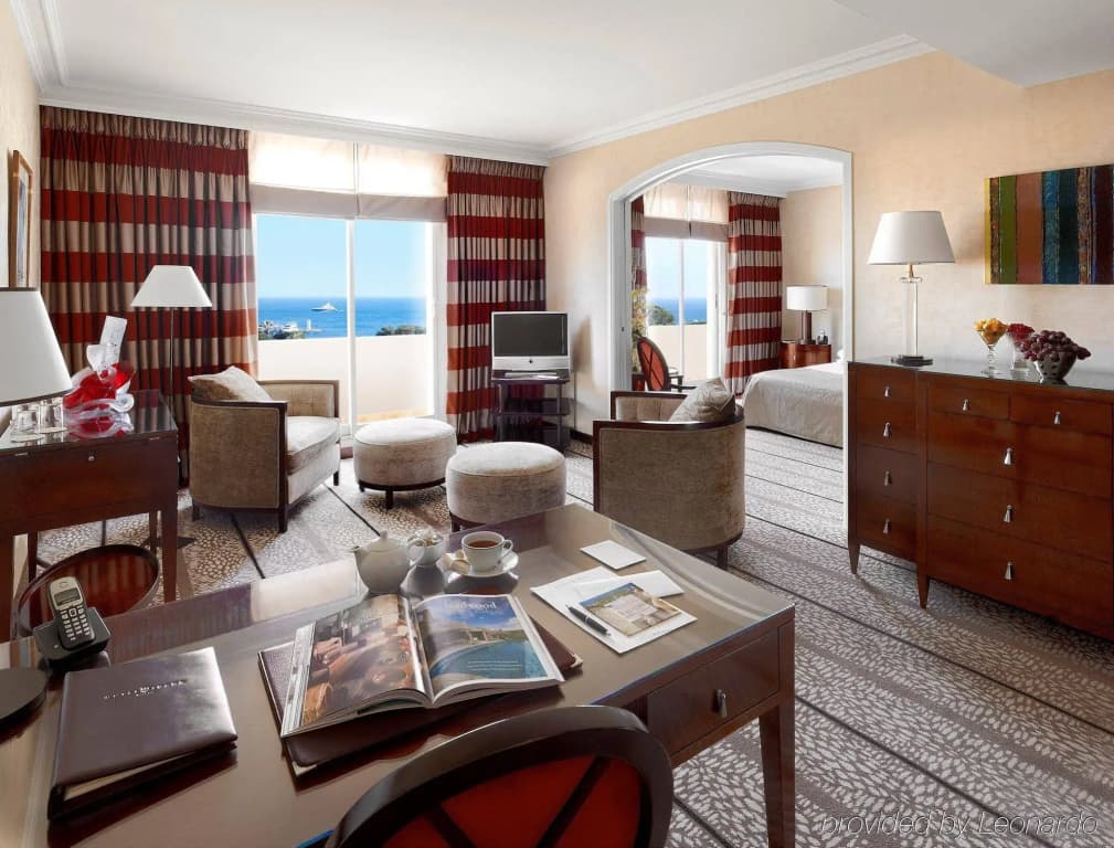 Hotel Juana - Photo 2
