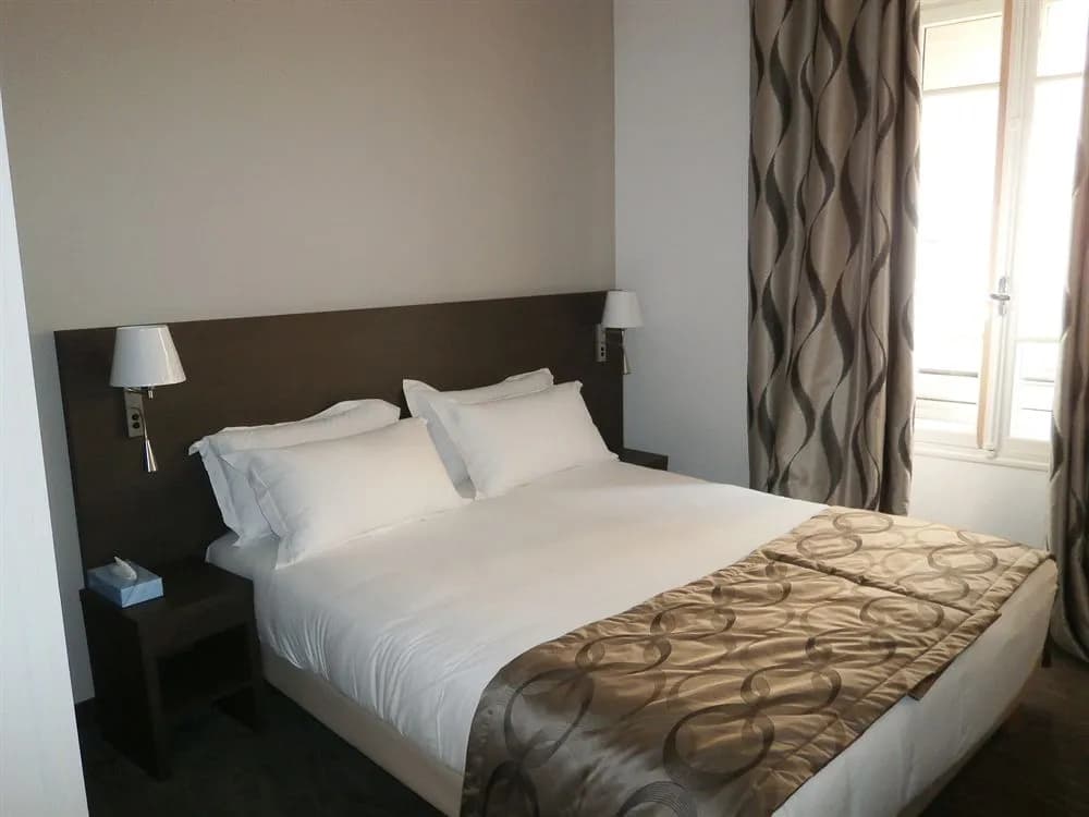 Hotel Carolina - Photo 2