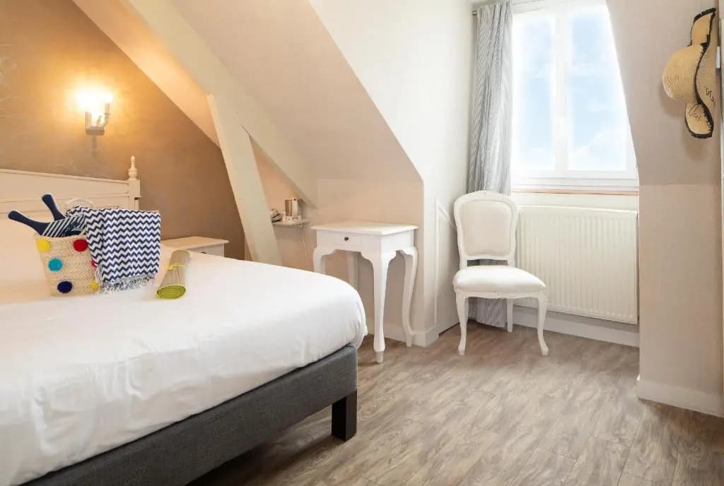 Hotel Restaurant Spa De La Citadelle Lorient - Photo 4